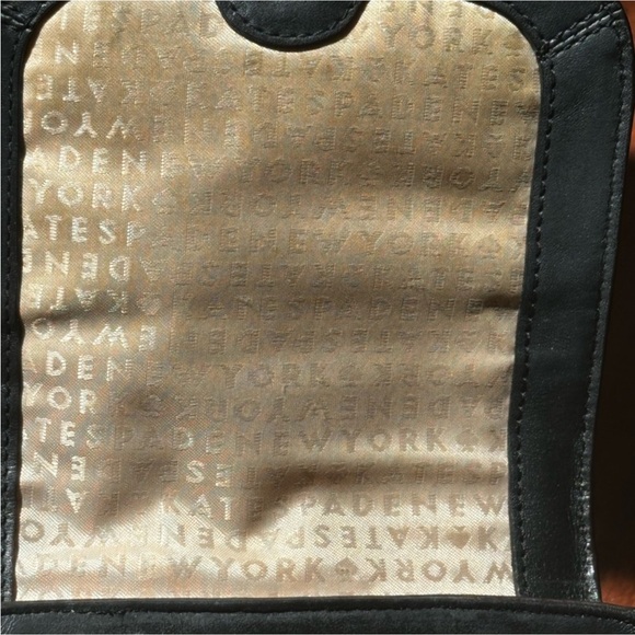 Kate Spade Beacon Court Angelica Cream Leather Bow Crossbody Bag - Picture 11 of 12